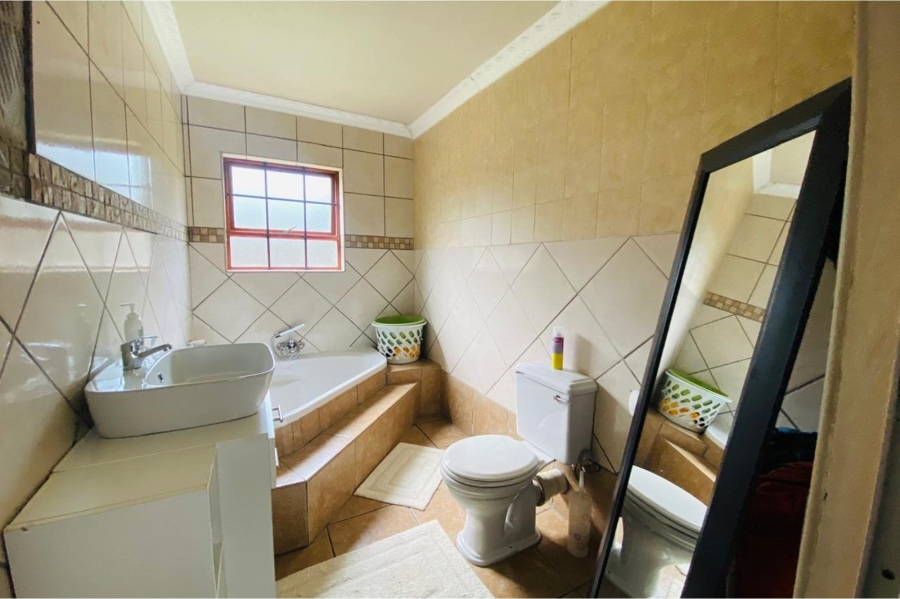 3 Bedroom Property for Sale in Vaalpark Free State